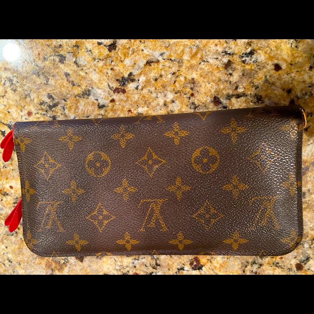 Louis Vuitton monogram full size zip wallet